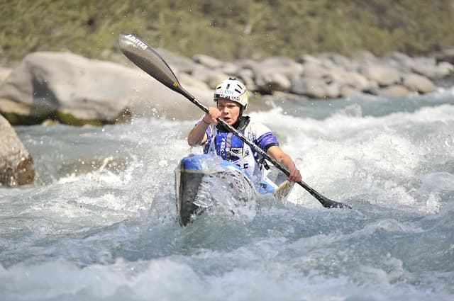 best-kayak-helmets