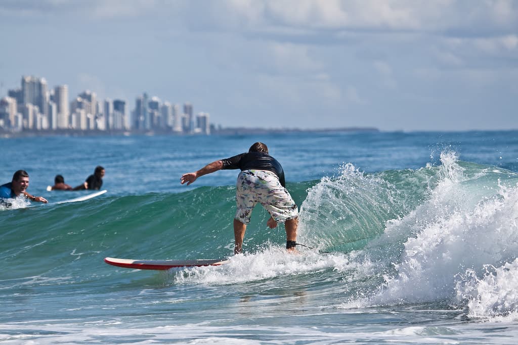 choose a surfing SUP board